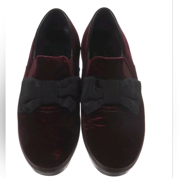PRADA Velvet Bow Accents Loafers Women's Size: 7 IT 37 (EXCELLENT CONDITION) - Picture 2 of 7